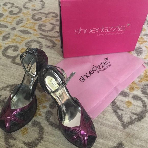 Shoe Dazzle Heels 6 - Picture 4 of 4