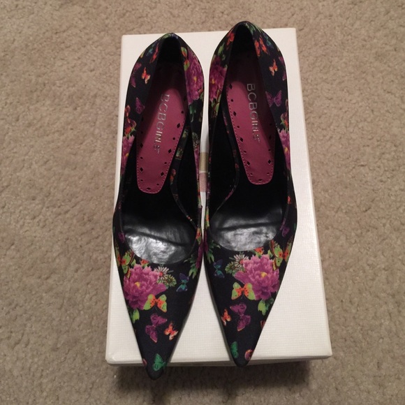 BCBGIRLS BLACK HEELS