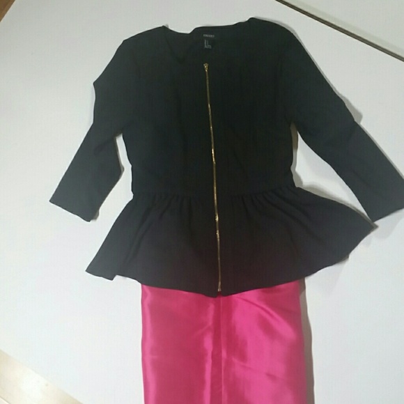 *NWT Black Zip-Up Peplum Shirt 3/4 sleeve*