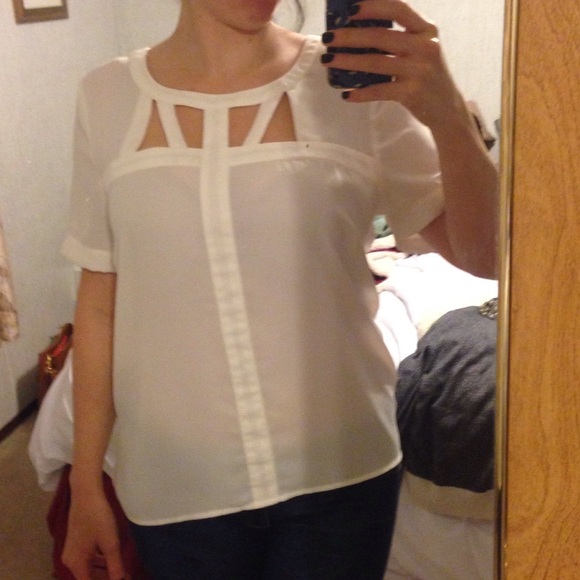 Everly ivory short sleeve top blouse shirt