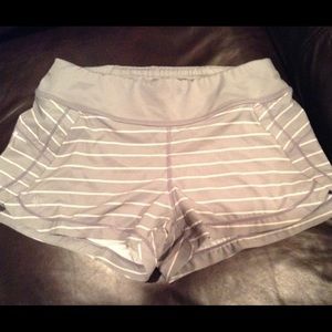 Athleta run shorts, xs