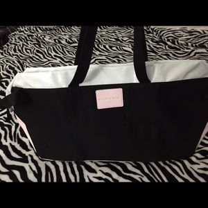 Victoria's Secret getaway tote