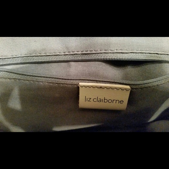 Purse - Picture 2 of 4