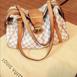 🌸100% authentic Louis Vuitton