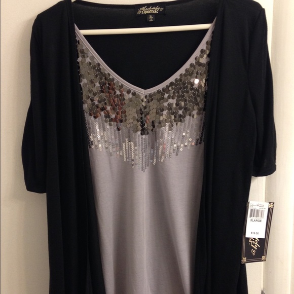 2-in-one Grey and Black top with grey sequins
