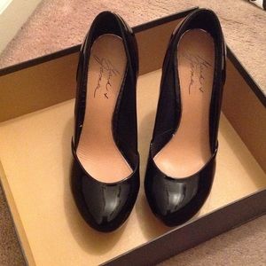 ON HOLD!!!!! Badley Mischka