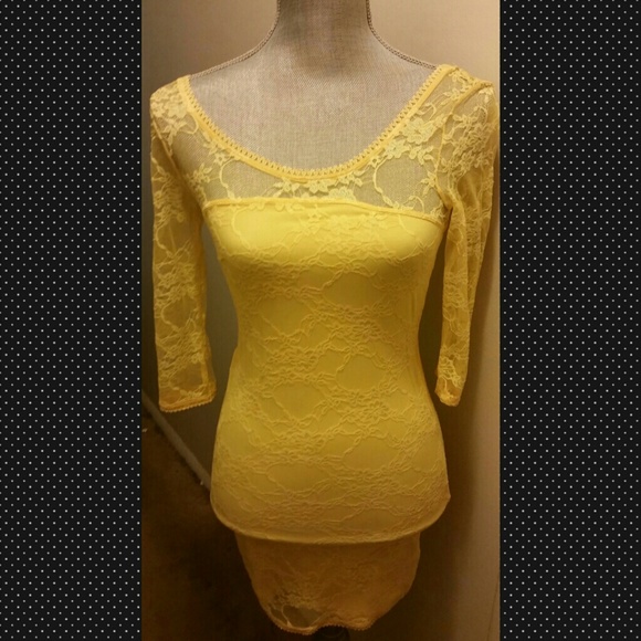 🎀YELLOW LACE DRESS🎀