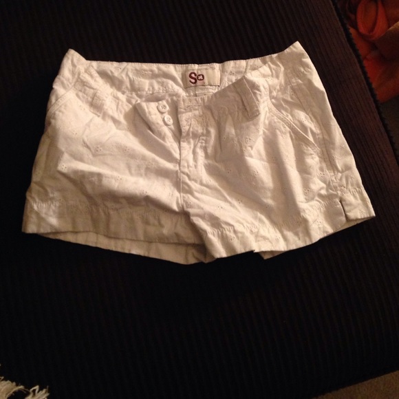Shorts - Picture 2 of 2