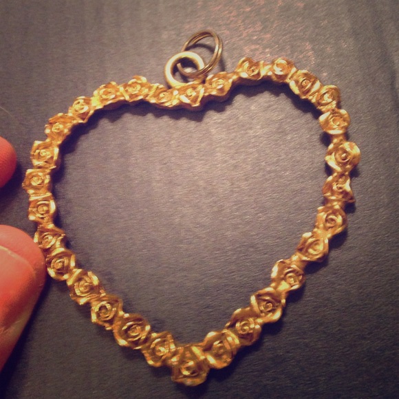 Giant heart pendant