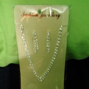 Necklace and earring set