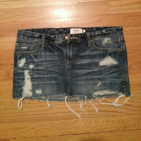Abercrombie destroyed skirt