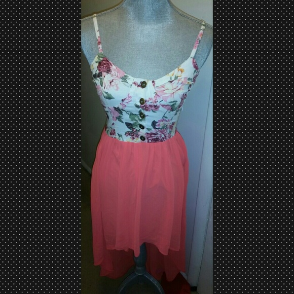SOLD🎀WHITE & CORAL FLORAL DRESS🎀