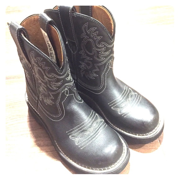 Size 5.5 Ariat FatBaby boots