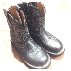 Size 5.5 Ariat FatBaby boots