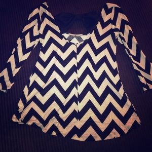 Chevron top with bow in back