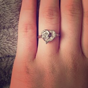 💍💎BUNDLE RINGS💎💍 4 for the price of 1 one😀