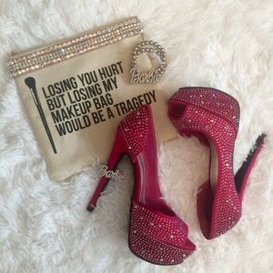 🎉 2xHP! 🎉 🆕 NEVER WORN SHOWSTOPPER PUMPS! 👠