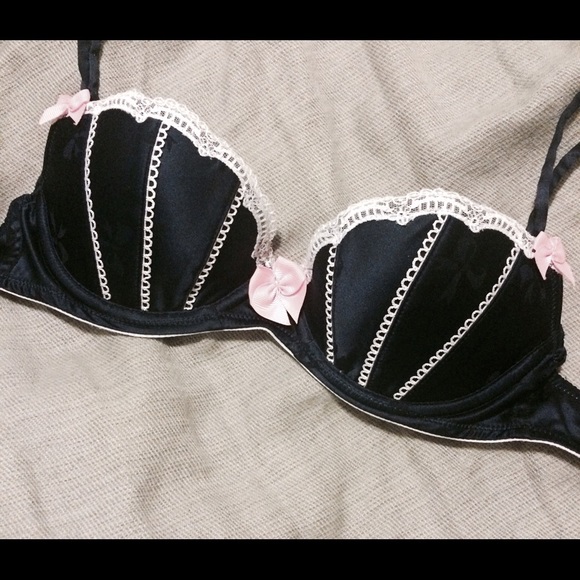 Victoria's Secret "Sexy Little Things" Bra