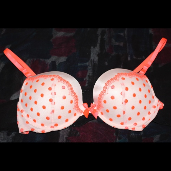 Victoria's Secret Very Sexy Push-Up/Pigeonnant 38C