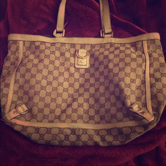 Authentic Gucci purse