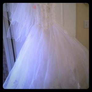 Wedding dress
