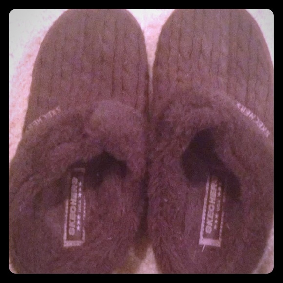Faux fur lined knitted Skechers clogs shoes size 8