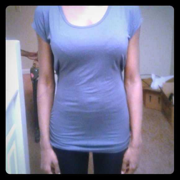 Tear drop back grey top