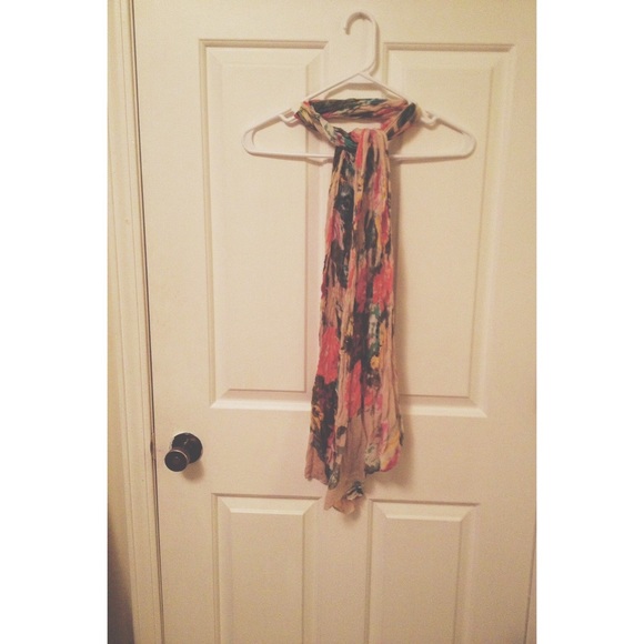 Forever 21 floral scarf