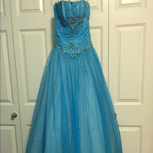 Prom dress