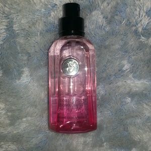 Victoria secret body mist