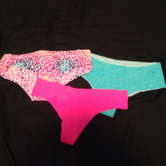 No show vs pink underwear!