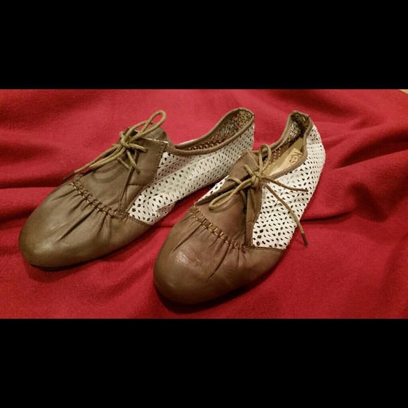 Breathable flats perfect for the summer heat!
