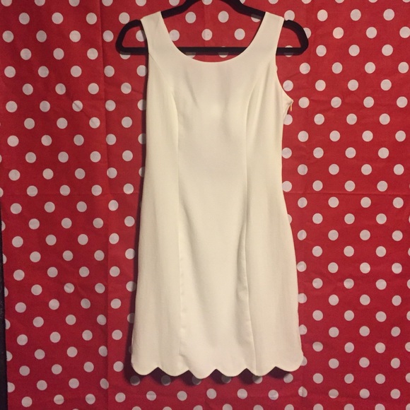 Alythea white dress with bow
