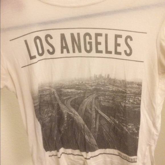 Brandy Melville Los Angeles crop top SOLD - Picture 1 of 3