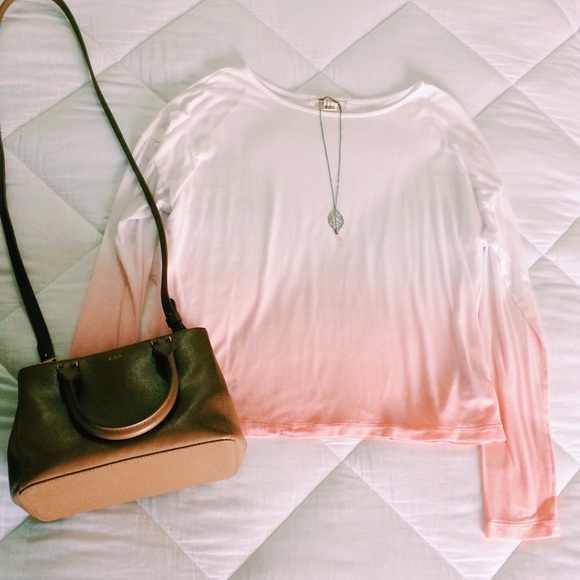 Forever 21 Tops - 🌂 pink ombre top 🌂