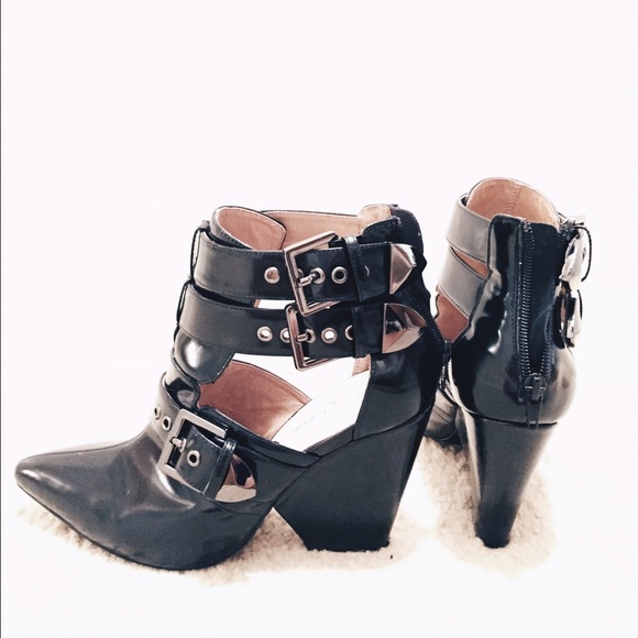 🚫 sold 🚫 Jeffrey Campbell Pine Bootie - Picture 3 of 4