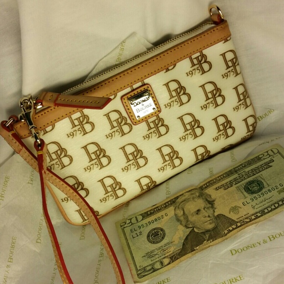 Dooney & Bourke 1975 Signature Large Slim Wristlet