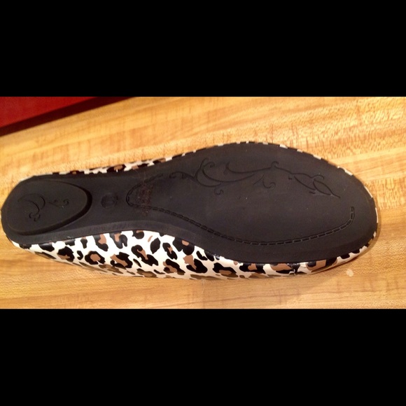 unknown shoes 57 unknown shoes cheetah slip on flats size 10 from unknown shoes 57 unknown shoes cheetah slip on flats size 10 from