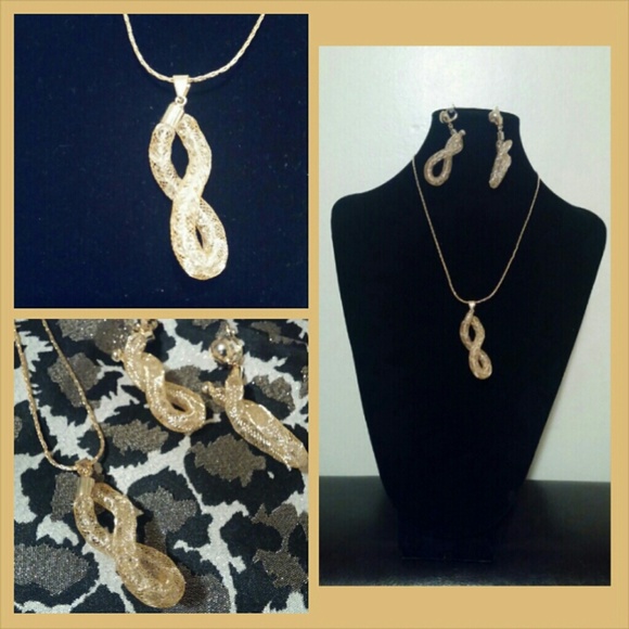 Twisted Necklace w/Earings NWOT - Picture 1 of 4