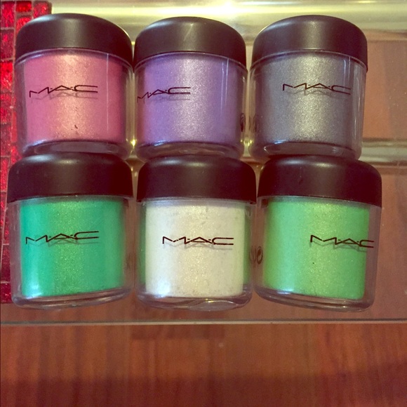 MAC pigments