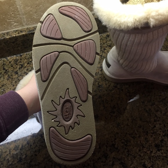 Rare style of knit Uggs!