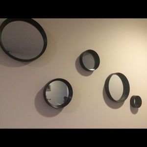 Circular mirrors