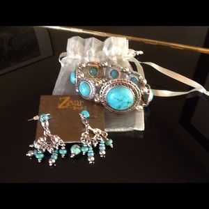 Turquoise earrings and bracelet.