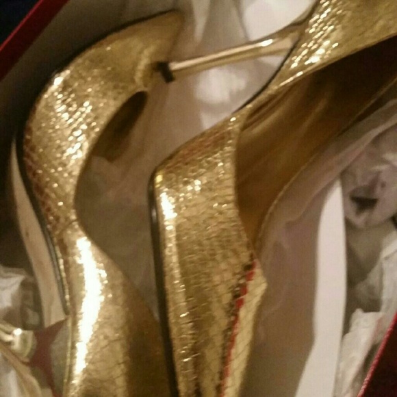 Guess Gold Dressy Shoes