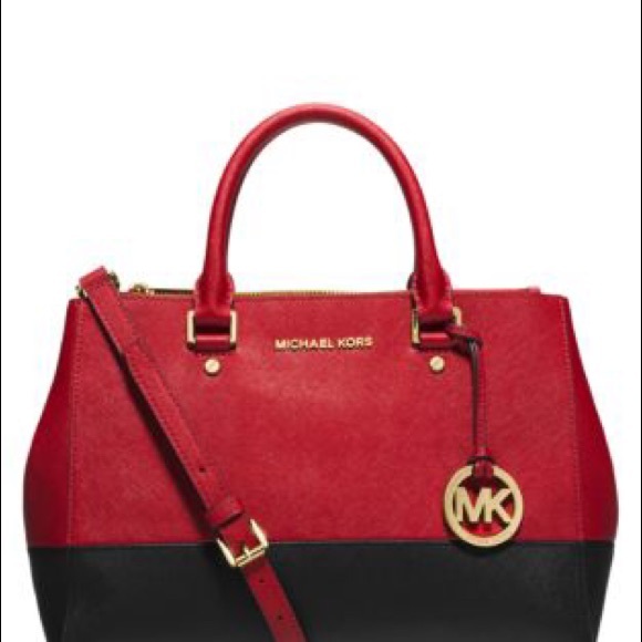 ***SOLD*** Micheal Kors sutton leather satchel