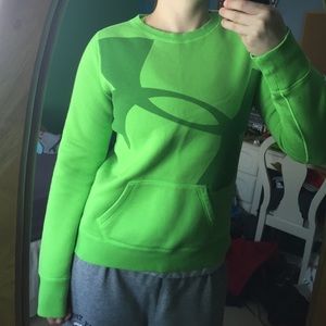 Under Armour green sweatshirt