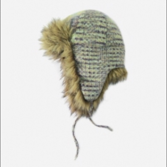 Womens trapper hat