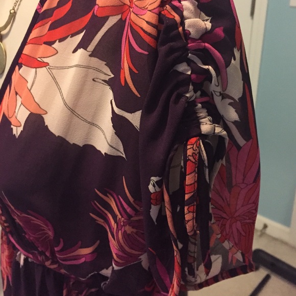 H&M Dress Size 4 - Picture 3 of 4