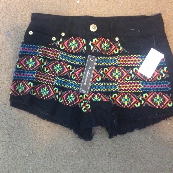 High waisted black tribal print shorts