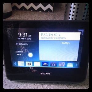 Dash Sony WIFI Alarm Clock---->AWESOME!